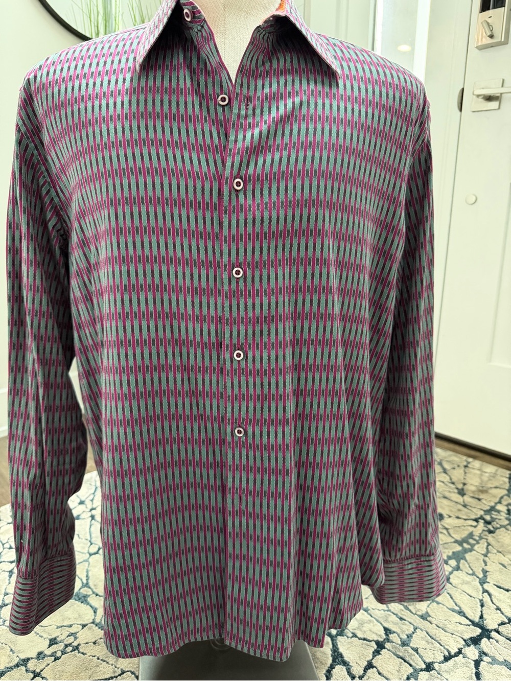 Robert Graham Long-Sleeve Magenta, Gray & Black Pattern Button-Down